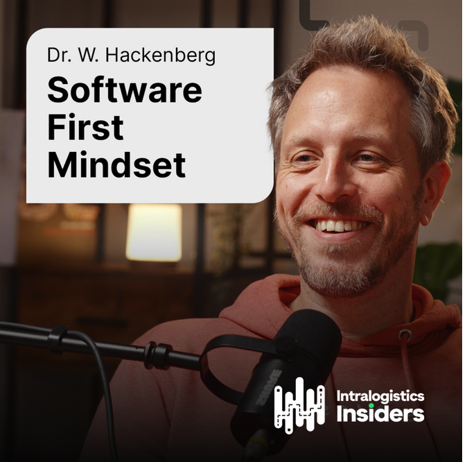 Dr. Wolfgang Hackenberg, CEO of SYNAOS, discussing interoperability and intralogistics automation on Intralogistics Insiders podcast.